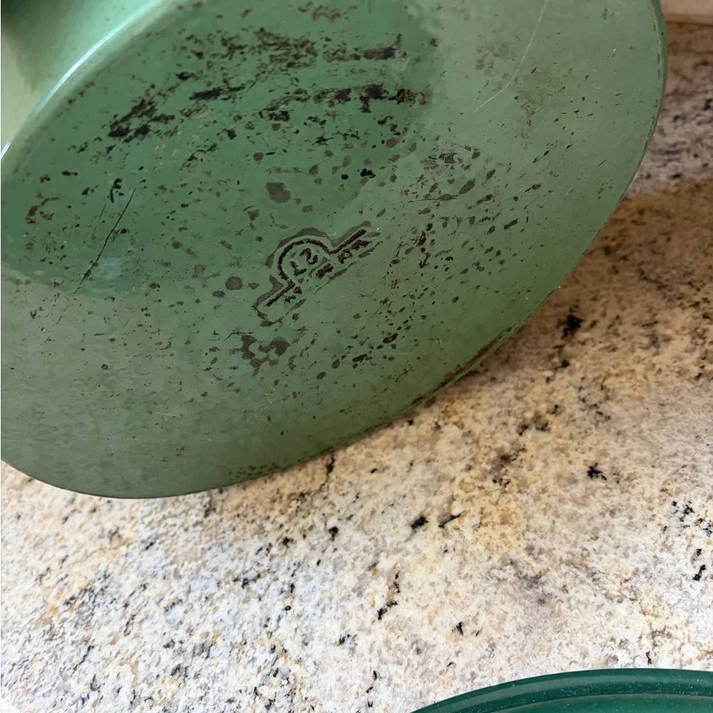 Staub Rooster pot #27 4 qt